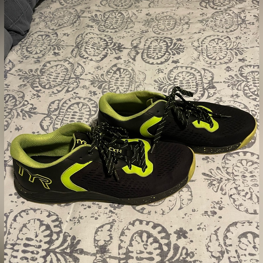Tyr Mens 10.5 CXT-1